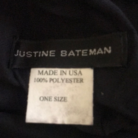 Justine Bateman flowy halter top - Picture 3 of 3